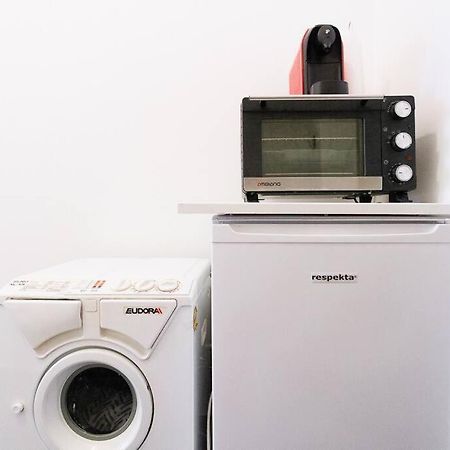Urban Capsule Apartment - Near Mariahilfer Strasse Bécs Kültér fotó